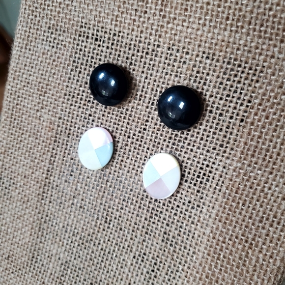 BOGO SALE Set of 2 Retro 80s earrings - Picture 3 of 3